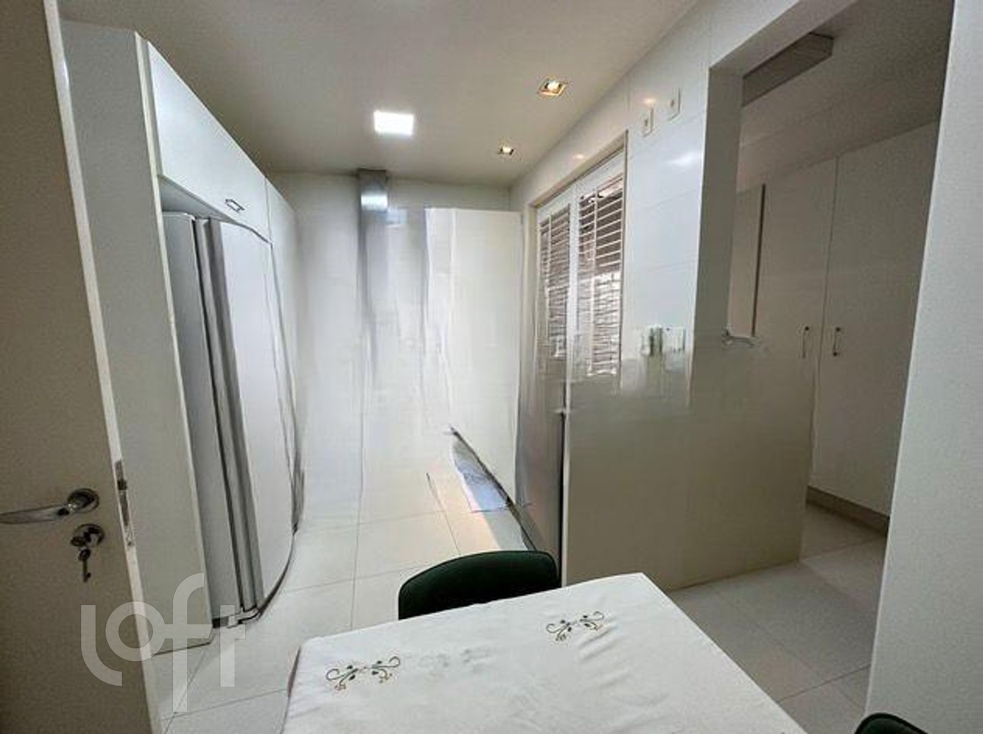 Apartamento à venda com 6 quartos, 280m² - Foto 14