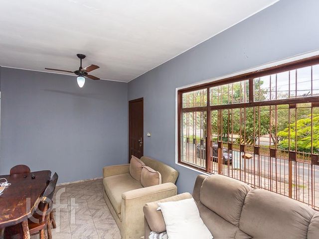 Casa com 100m², 3 dormitórios, 1 vaga, Vila Ipiranga em Porto Alegre