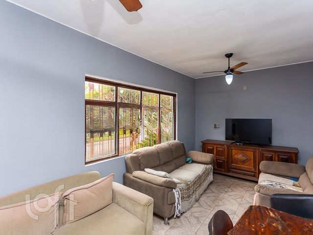 Casa com 100m², 3 dormitórios, 1 vaga, Vila Ipiranga em Porto Alegre