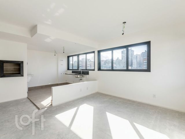 Apartamento com 65m², 2 dormitórios, 1 suíte, 1 vaga, Auxiliadora em Porto Alegre