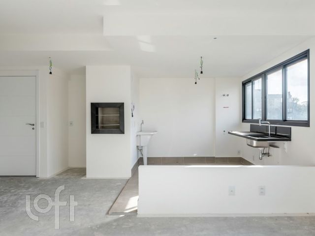 Apartamento com 65m², 2 dormitórios, 1 suíte, 1 vaga, Auxiliadora em Porto Alegre