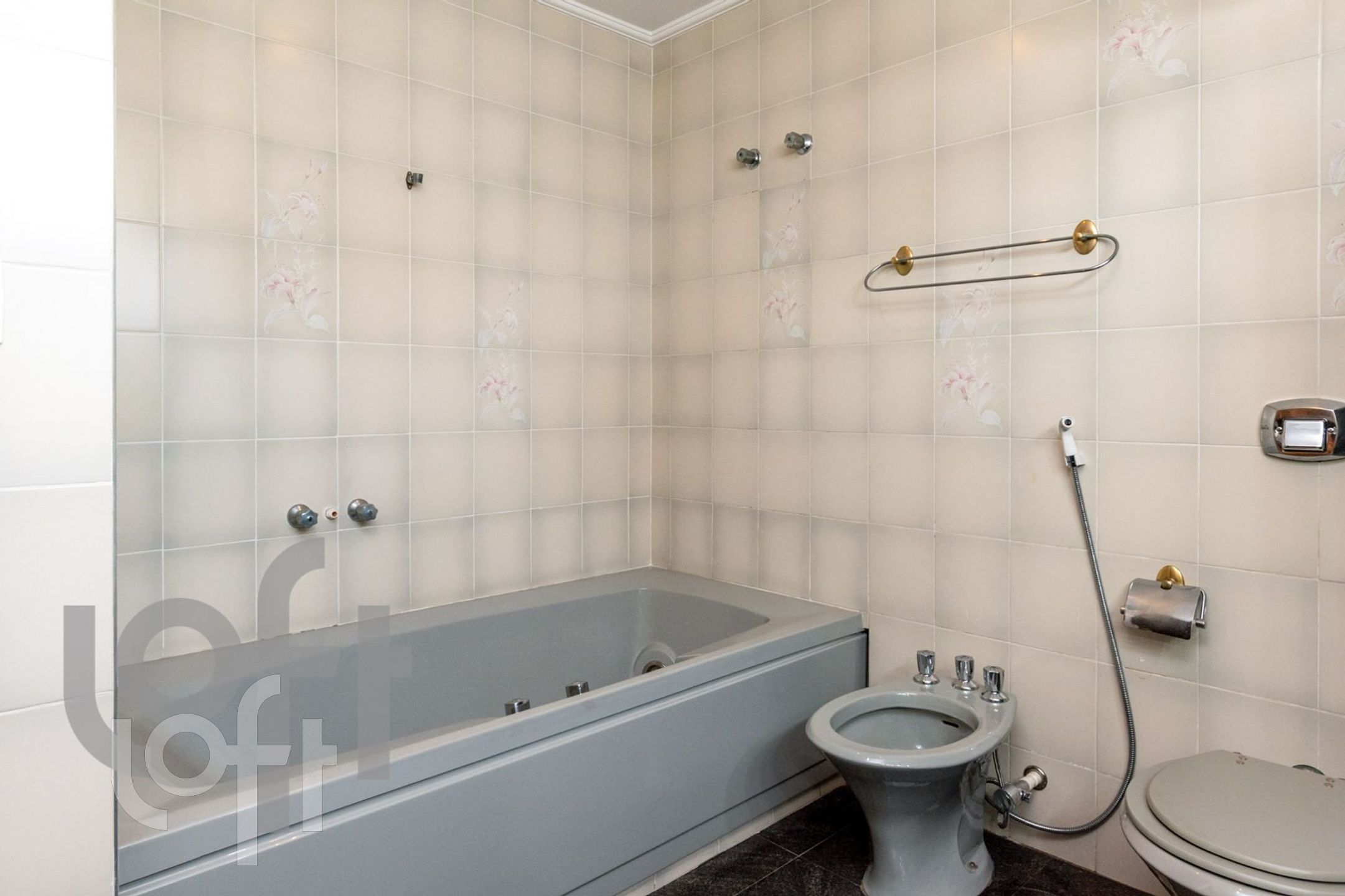 Apartamento à venda com 4 quartos, 250m² - Foto 4