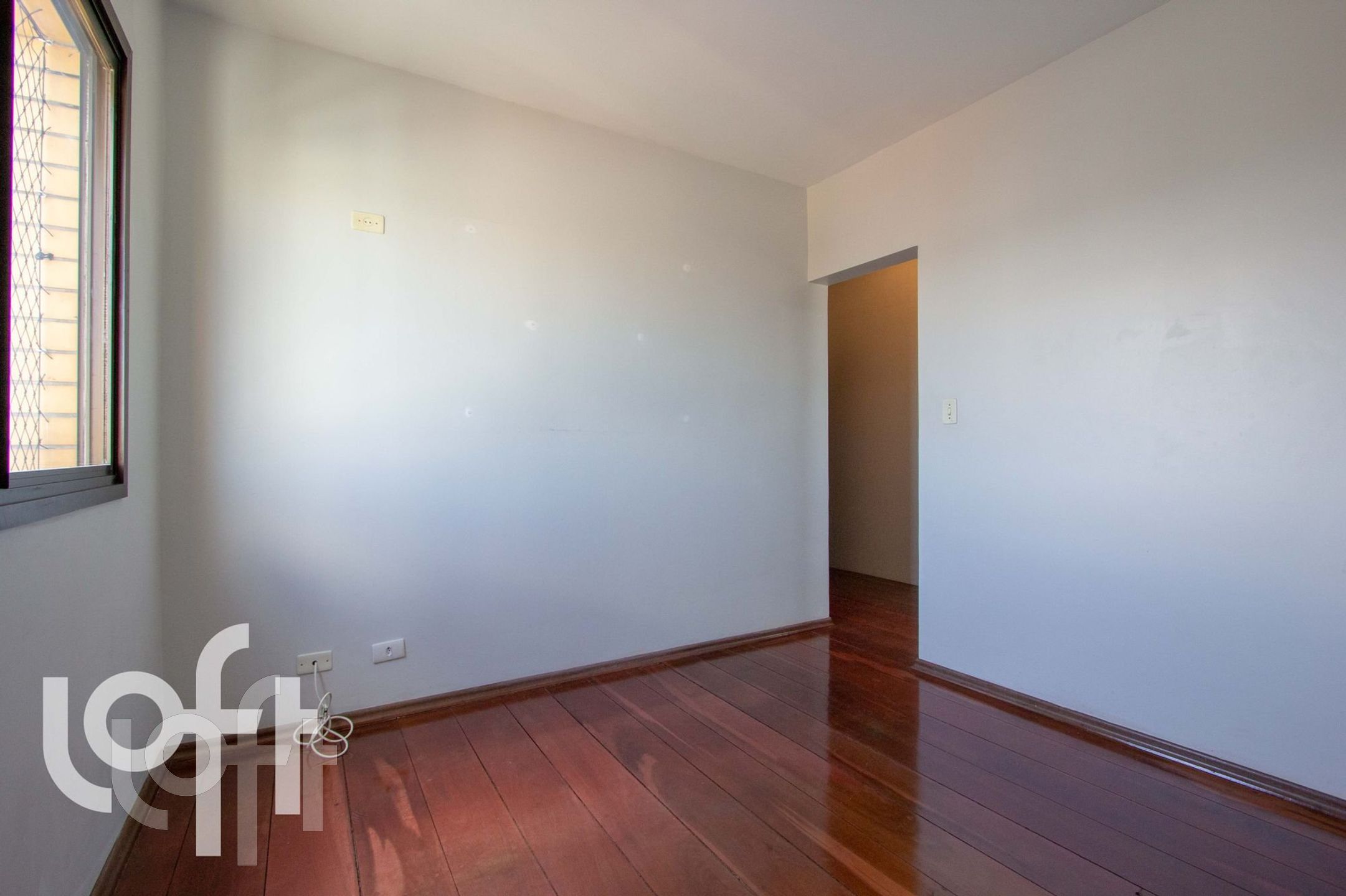 Apartamento à venda com 3 quartos, 93m² - Foto 2