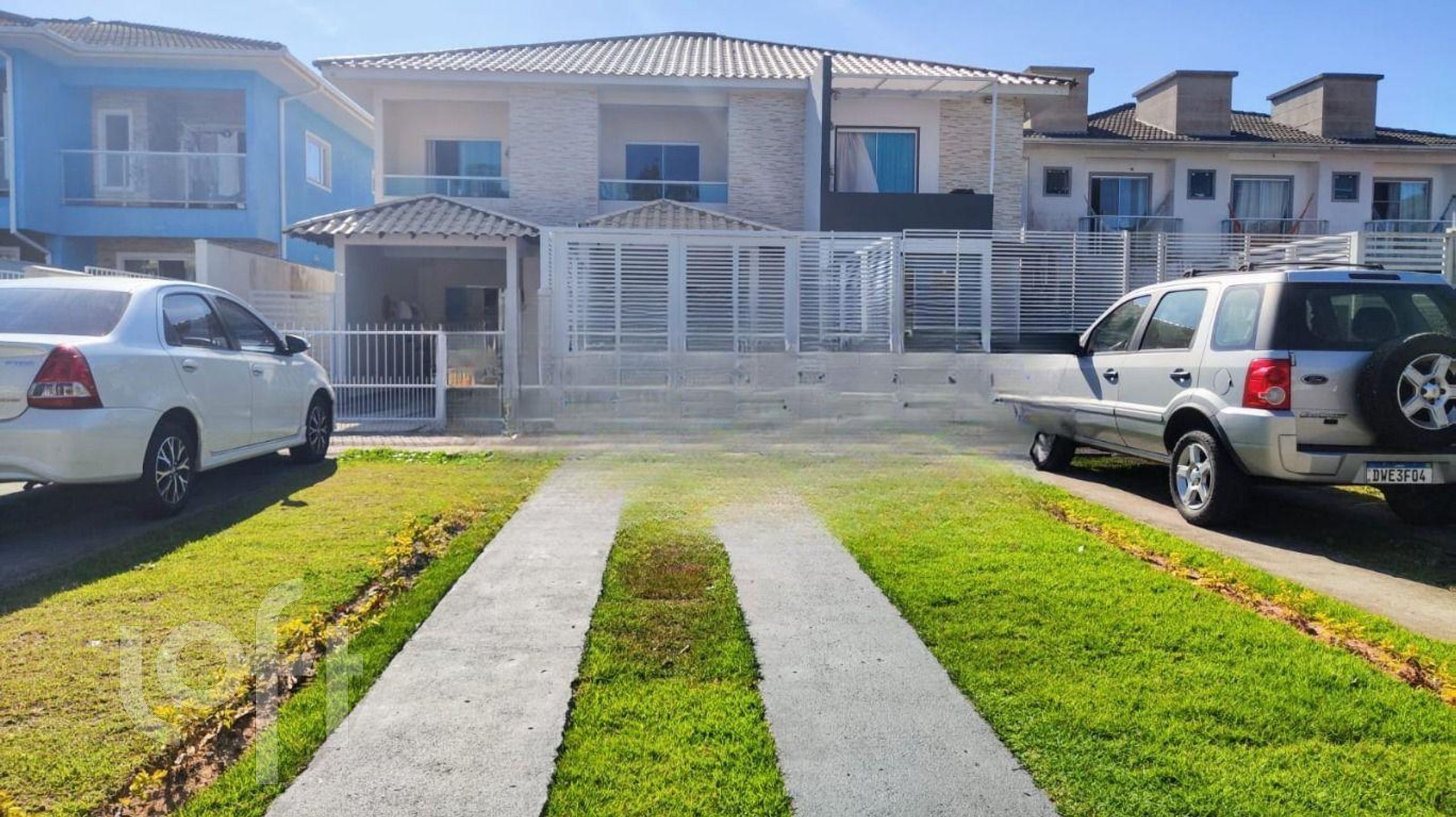 Casa Residencial com 132m², 3 quartos, 3 suítes, 2 garagens, no bairro Ingleses em Florianópolis