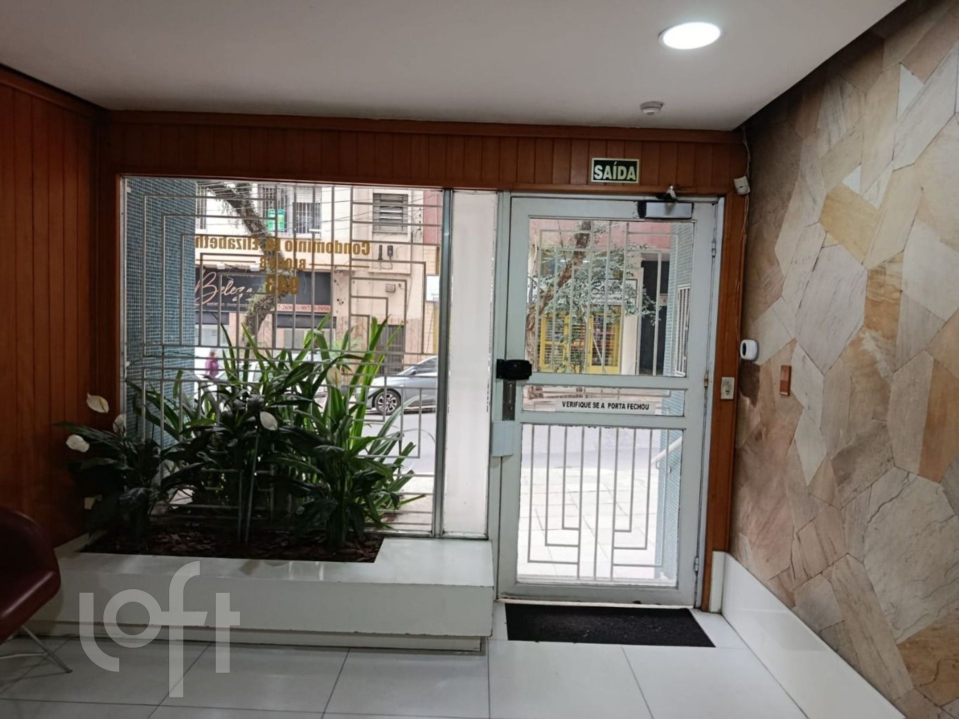 Apartamento com 105m², 2 dormitórios, 1 suíte, Independência em Porto Alegre