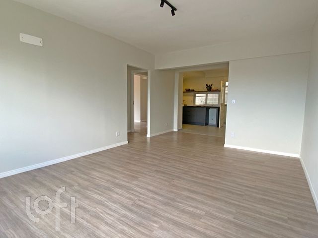 Apartamento com 86m², 2 dormitórios, 1 suíte, 1 vaga, Petrópolis em Porto Alegre