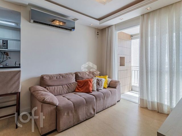 Apartamento com 74m², 3 dormitórios, 1 suíte, 2 vagas, Vila Ipiranga em Porto Alegre