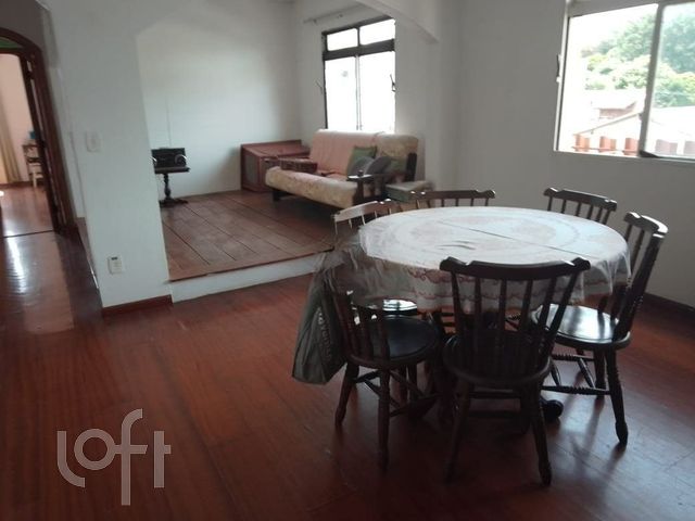 Apartamento com 90m², 3 dormitórios, 1 vaga, Menino Deus em Porto Alegre