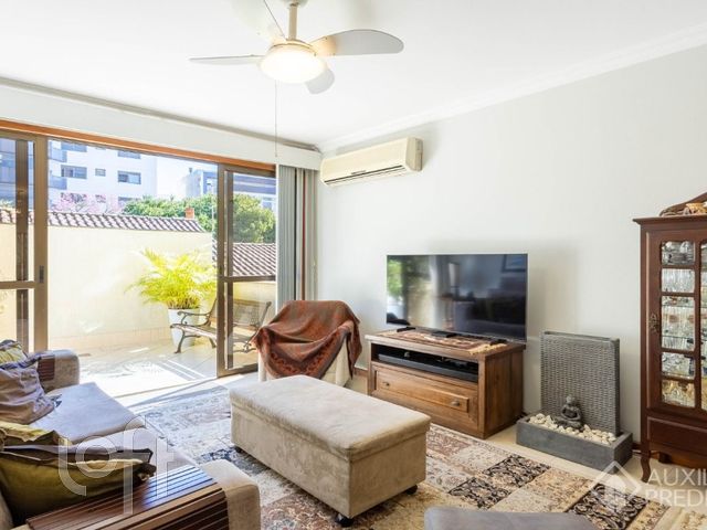 Apartamento com 100m², 2 dormitórios, 1 suíte, 1 vaga, Petrópolis em Porto Alegre