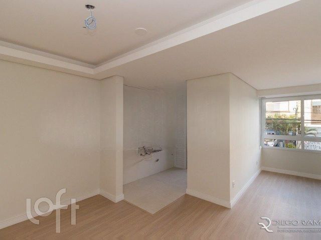 Apartamento com 56m², 1 dormitório, 1 suíte, 1 vaga, Floresta em Porto Alegre