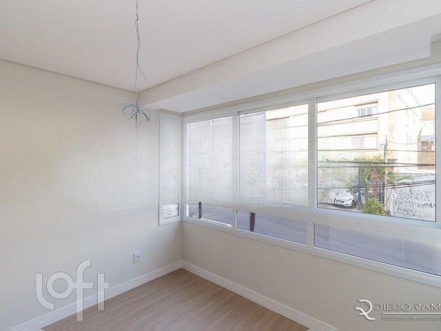 Apartamento com 56m², 1 dormitório, 1 suíte, 1 vaga, Floresta em Porto Alegre