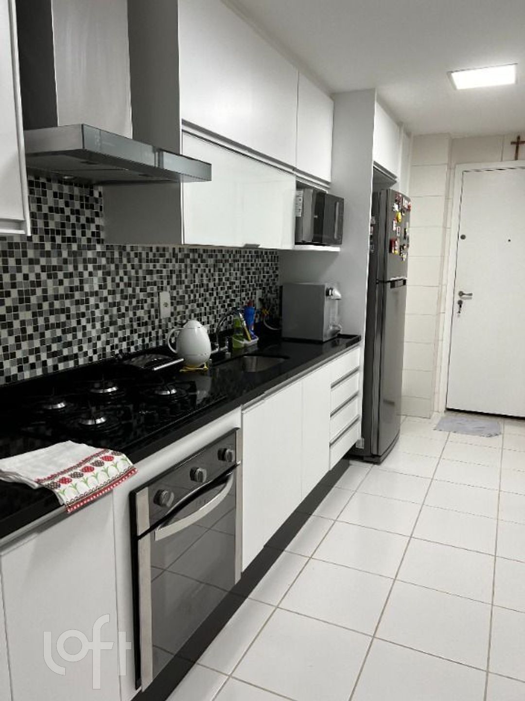 Apartamento à venda com 3 quartos, 107m² - Foto 11