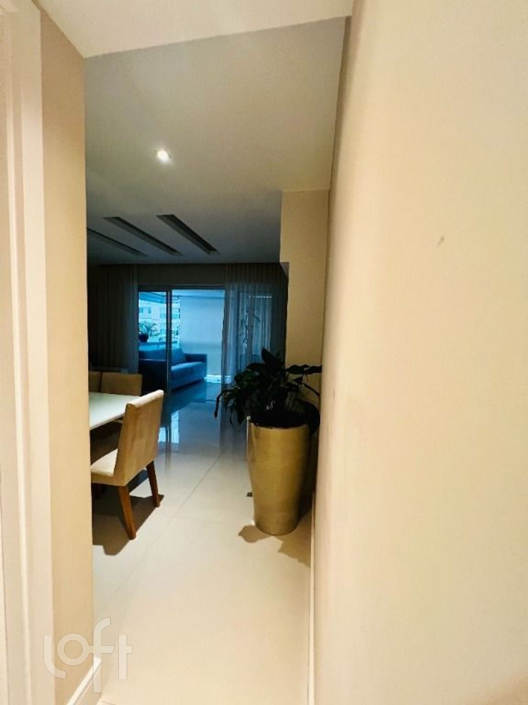 Apartamento à venda com 3 quartos, 107m² - Foto 4