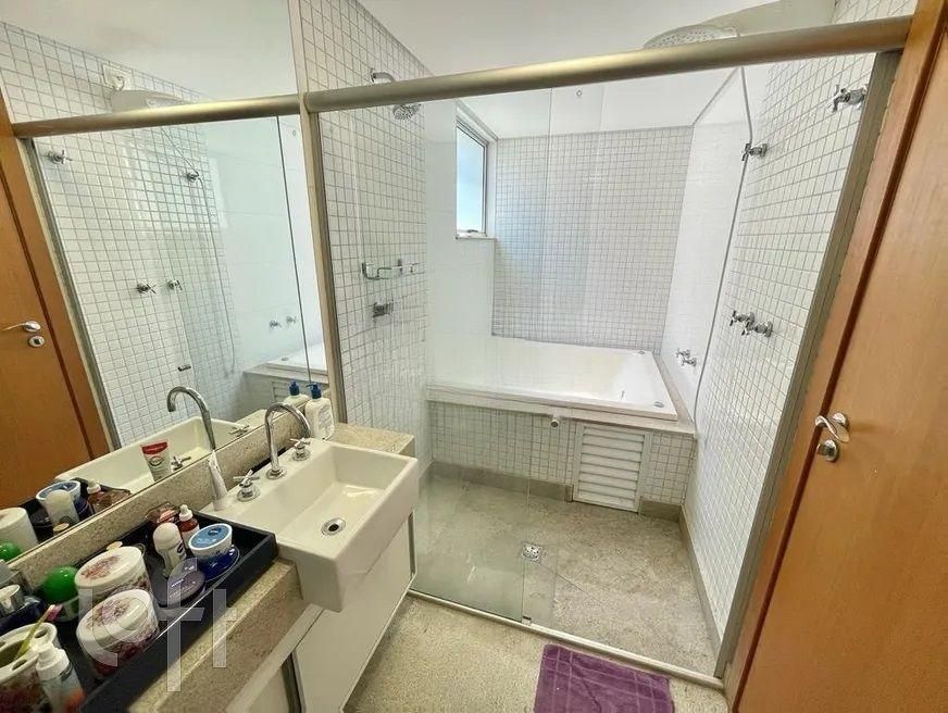 Apartamento à venda com 4 quartos, 264m² - Foto 12