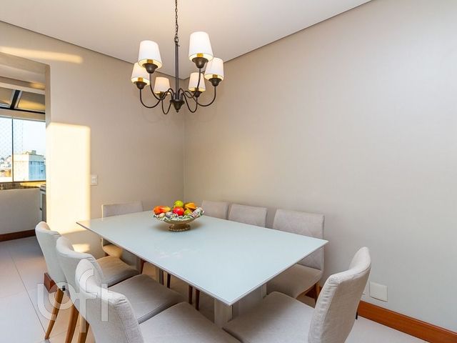 Apartamento com 168m², 2 dormitórios, 2 vagas, Santa Cecília em Porto Alegre