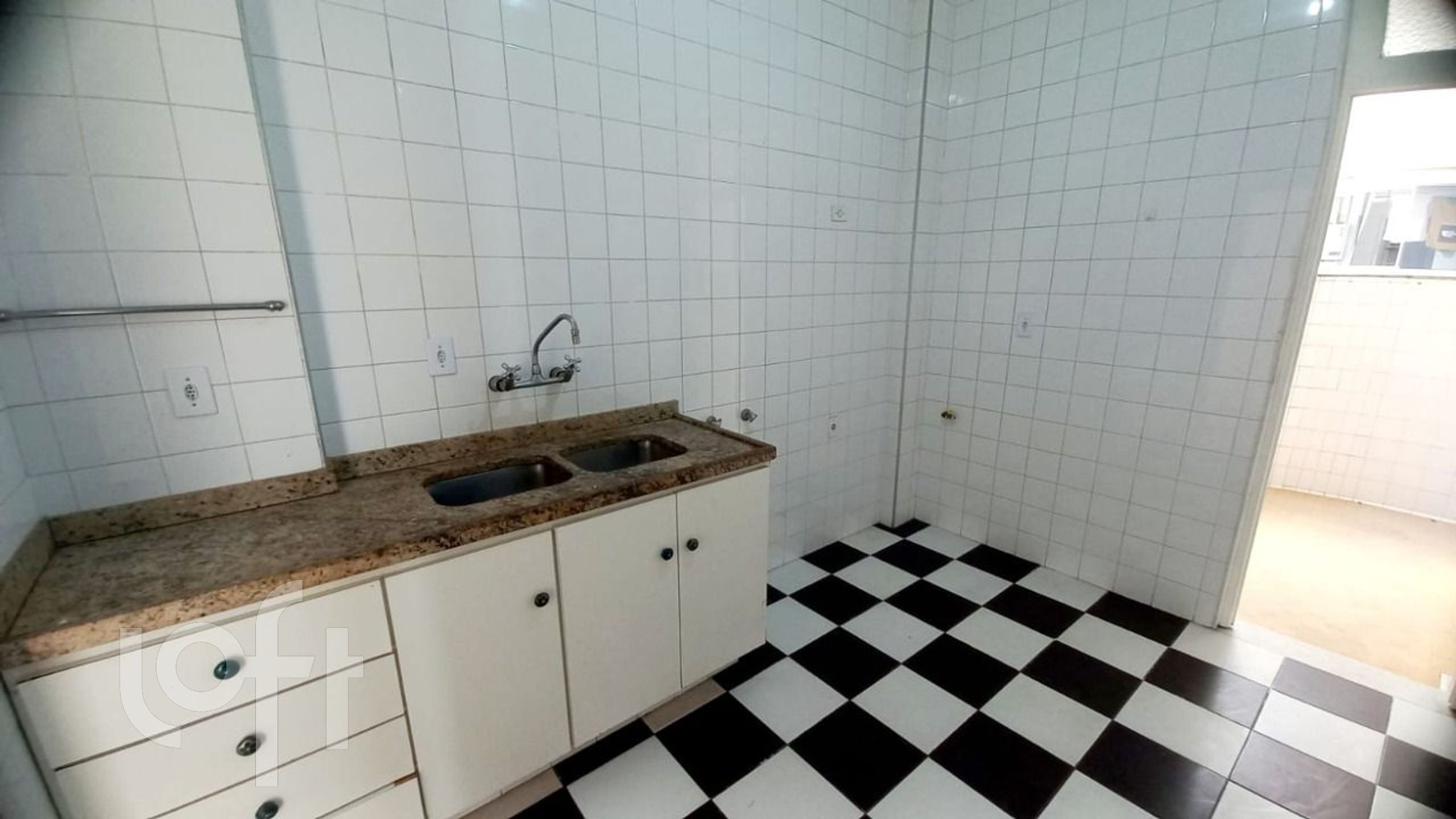 Apartamento à venda com 3 quartos, 130m² - Foto 5