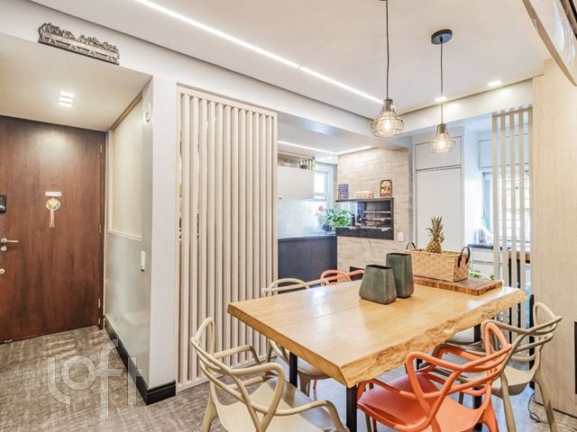 Apartamento com 152m², 3 dormitórios, 1 suíte, 2 vagas, Petrópolis em Porto Alegre