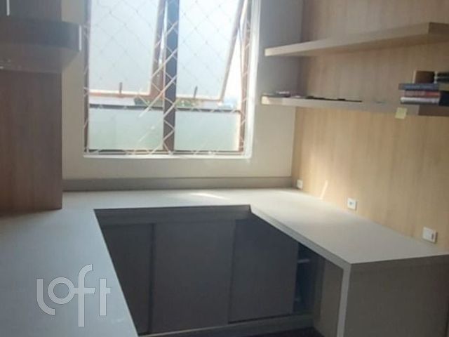 Apartamento com 72m², 2 dormitórios, 1 vaga, Higienópolis em Porto Alegre