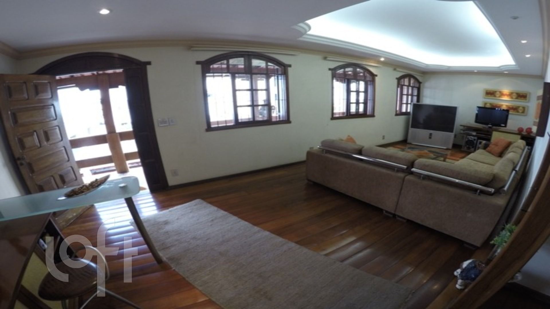 Casa à venda com 4 quartos, 310m² - Foto 2