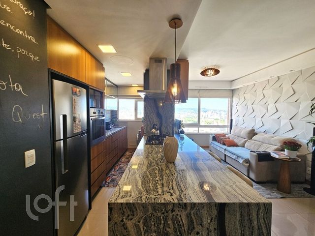 Apartamento com 67m², 2 dormitórios, 1 suíte, 1 vaga, Cidade Baixa em Porto Alegre