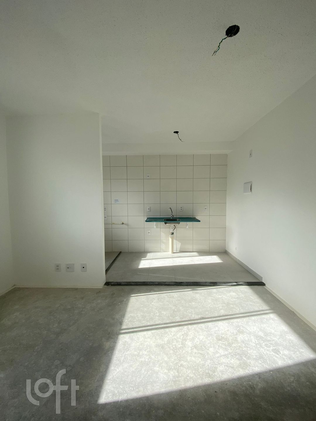 Apartamento à venda com 1 quarto, 29m² - Foto 3