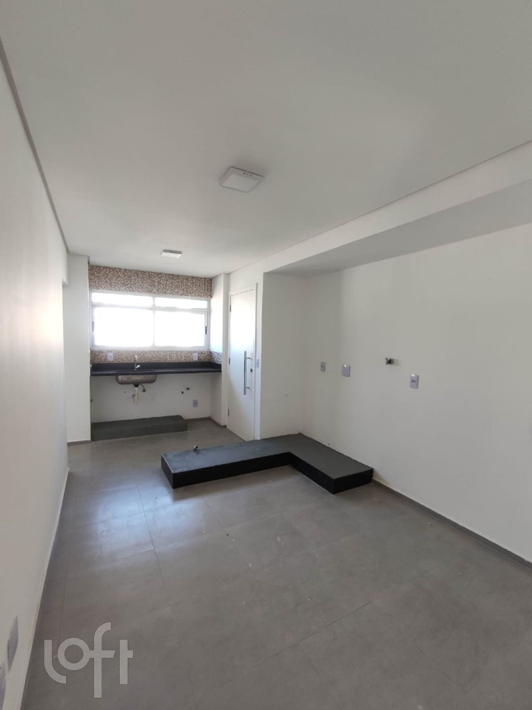 Apartamento à venda com 3 quartos, 111m² - Foto 3