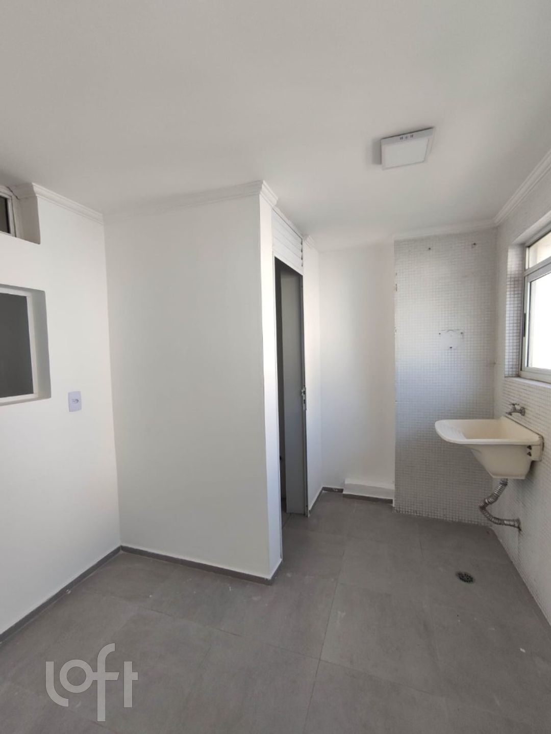 Apartamento à venda com 3 quartos, 111m² - Foto 4