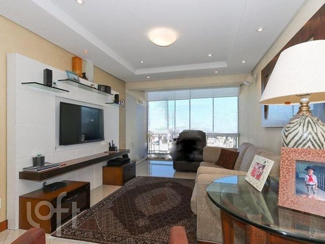 Apartamento com 142m², 3 dormitórios, 1 suíte, 1 vaga, Independência em Porto Alegre