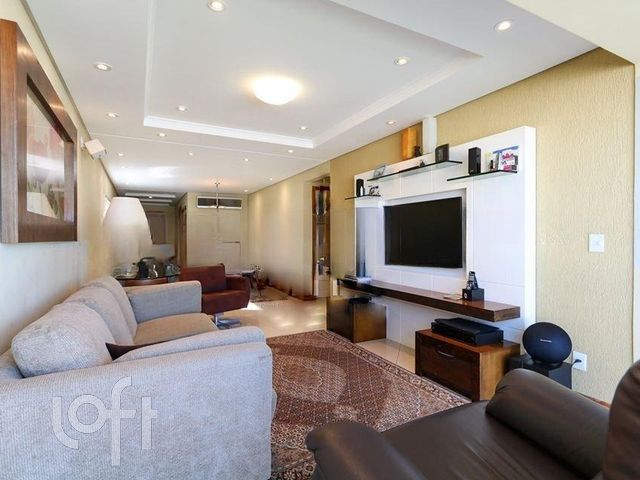 Apartamento com 142m², 3 dormitórios, 1 suíte, 1 vaga, Independência em Porto Alegre