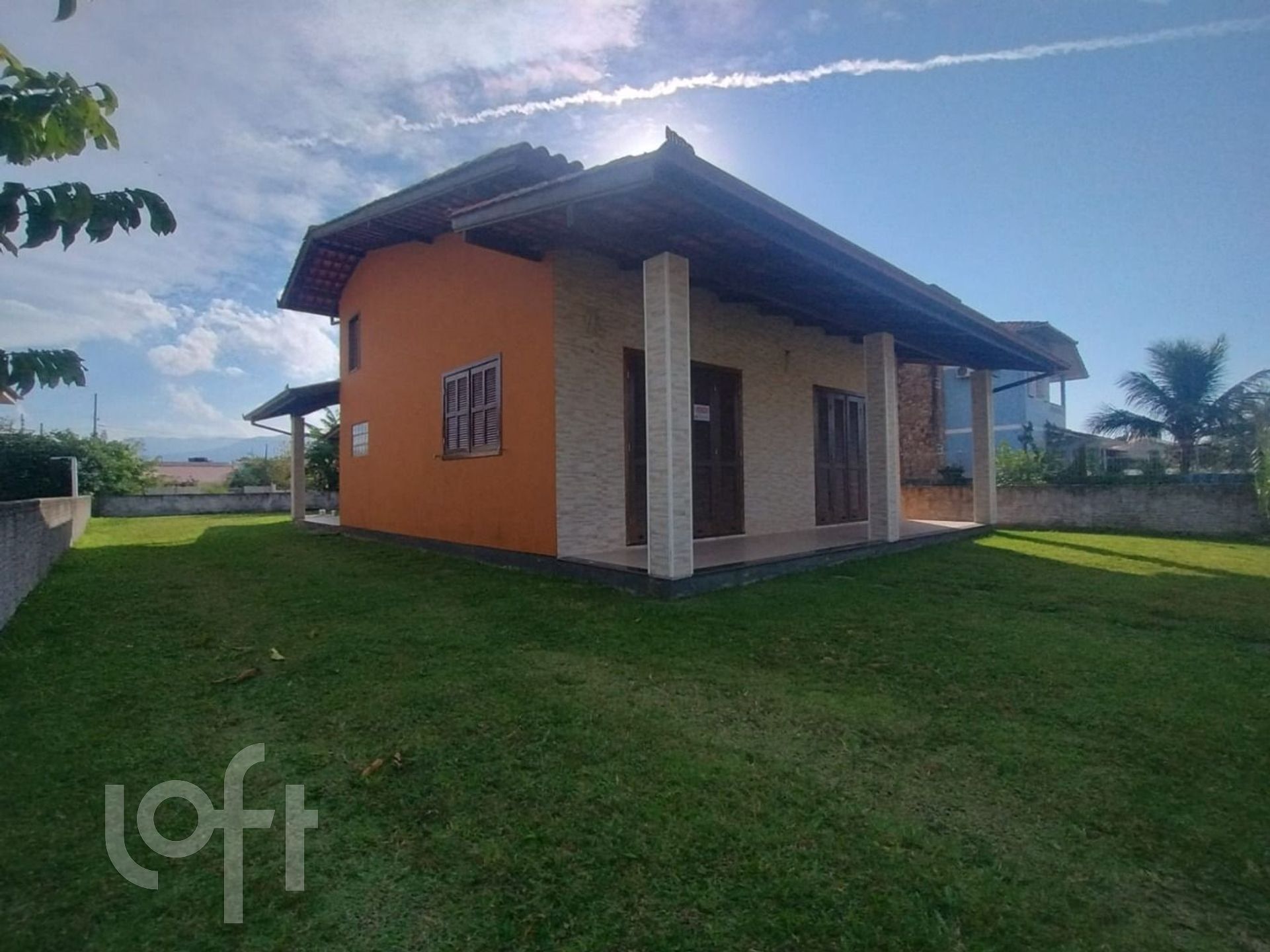 Casa Residencial com 118m², 3 quartos, 3 garagens, no bairro Pinheira em Palhoça