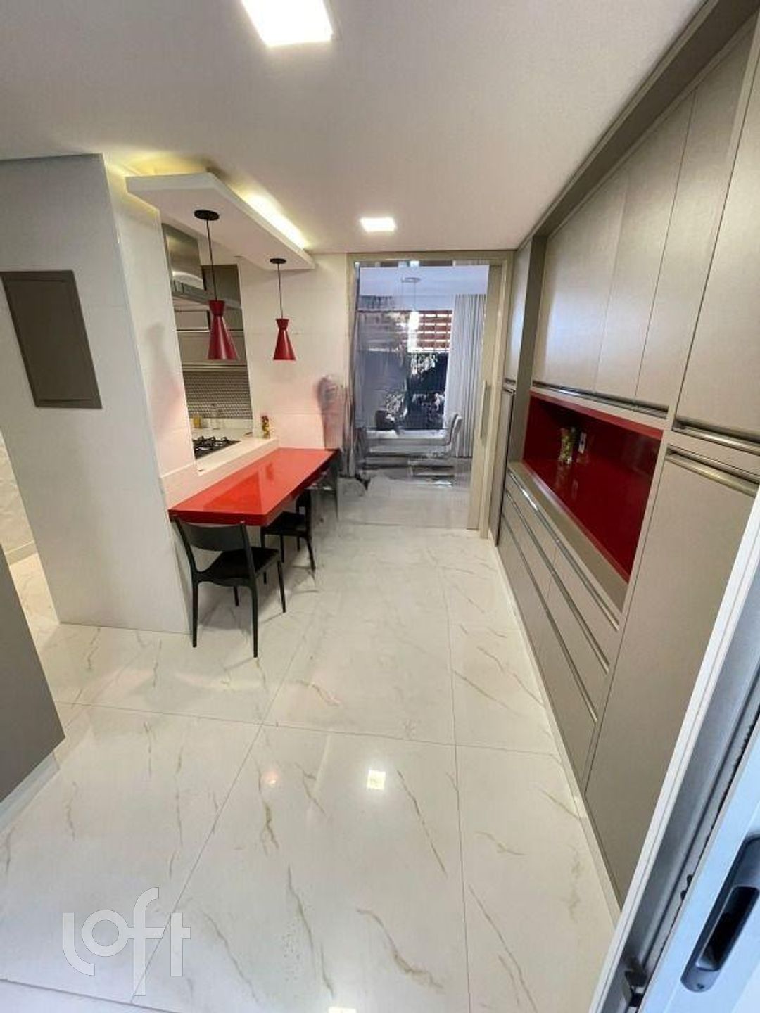 Apartamento à venda com 4 quartos, 139m² - Foto 2