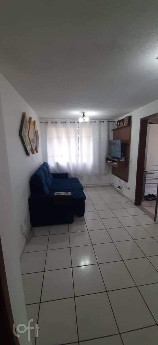 Apartamento à venda em Vila Carmosina com 62 m², 2