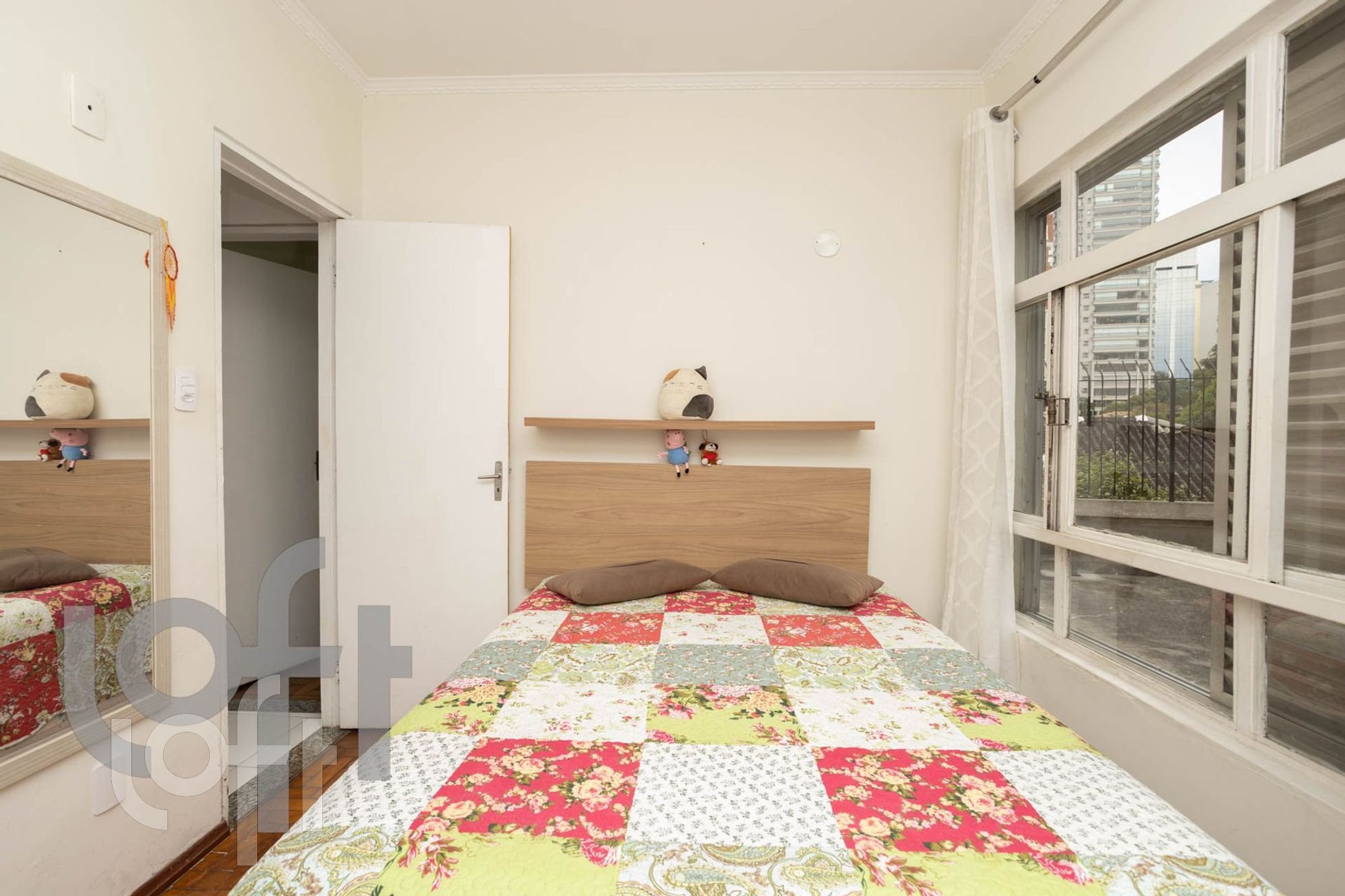 Apartamento à venda com 2 quartos, 76m² - Foto 9