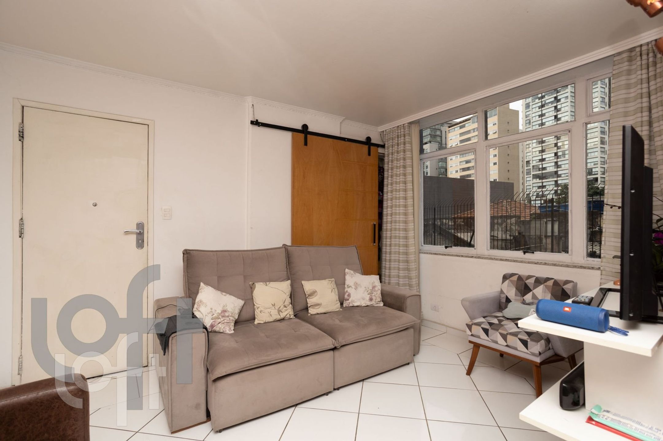 Apartamento à venda com 2 quartos, 76m² - Foto 17