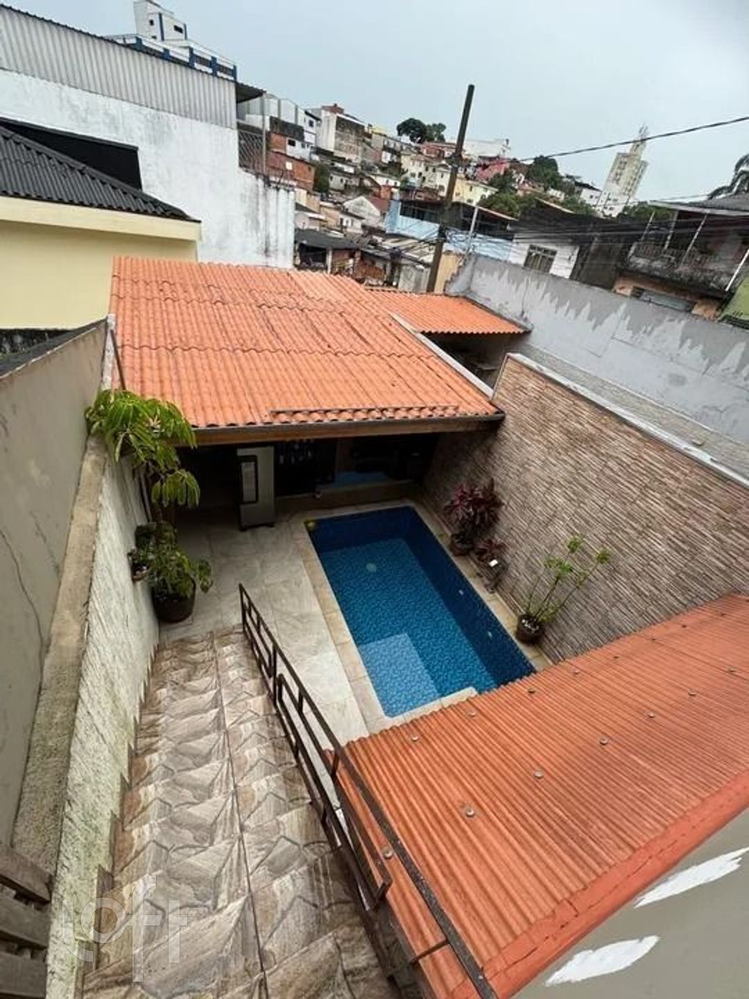 Casa à venda com 4 quartos, 200m² - Foto 15