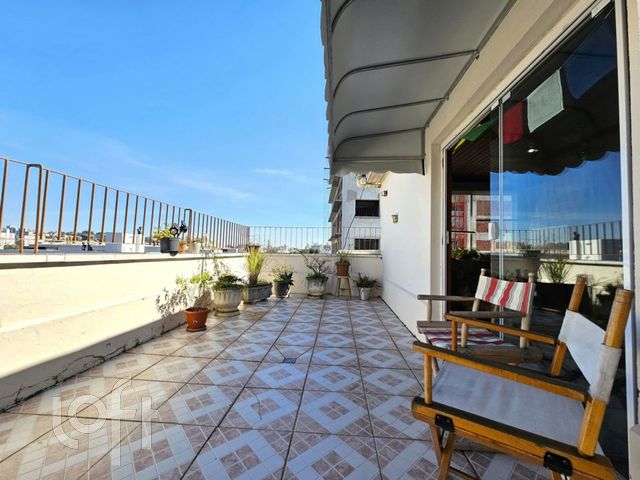 Apartamento com 130m², 3 dormitórios, 1 suíte, Jardim Botânico em Porto Alegre