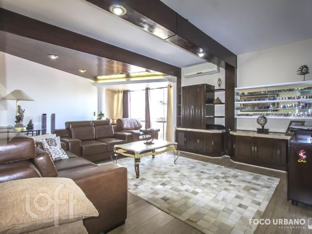 Apartamento com 134m², 3 dormitórios, 1 suíte, 1 vaga, Bela Vista em Porto Alegre