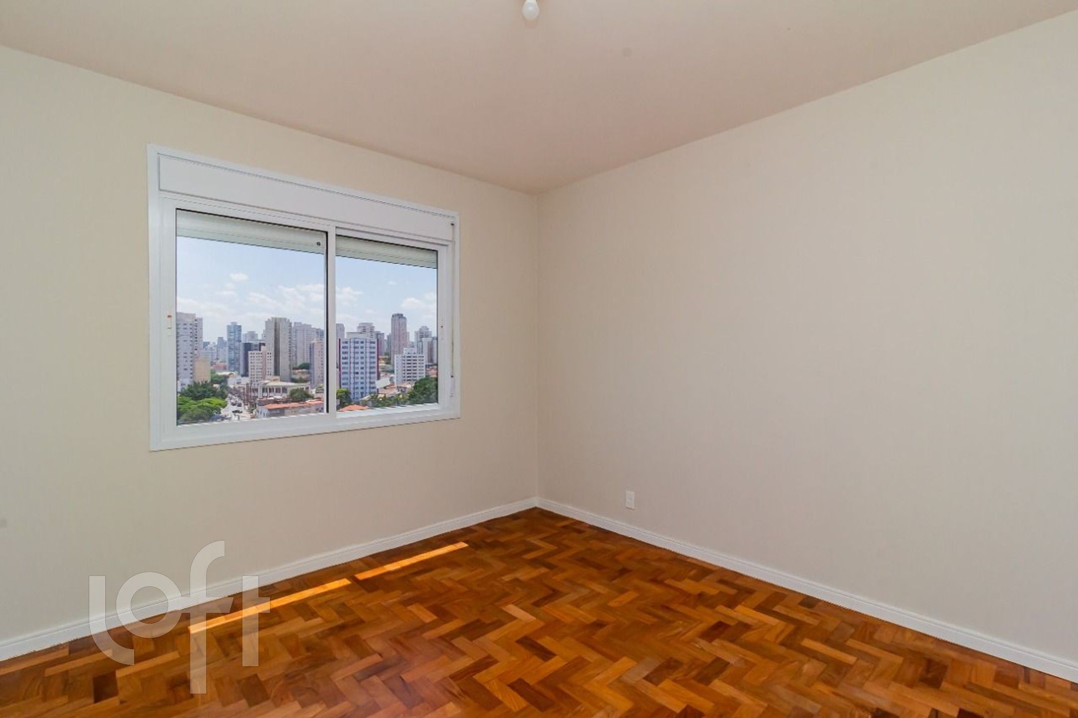 Apartamento à venda com 3 quartos, 200m² - Foto 8