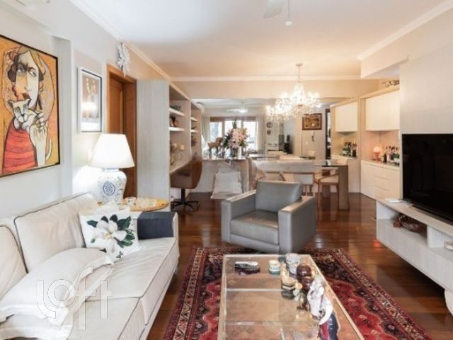 Apartamento com 140m², 3 dormitórios, 1 suíte, 2 vagas, Rio Branco em Porto Alegre