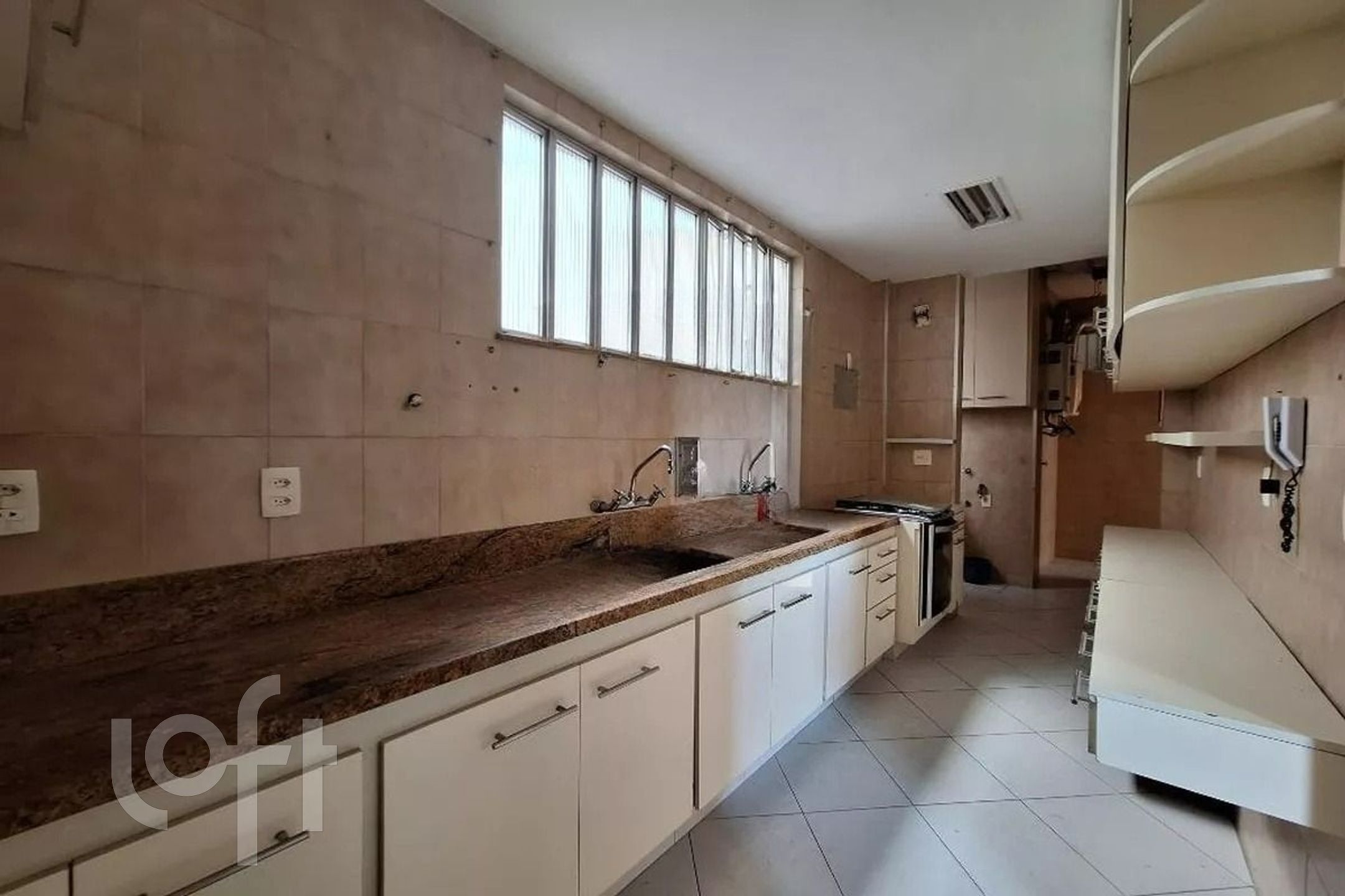 Apartamento à venda com 3 quartos, 136m² - Foto 6