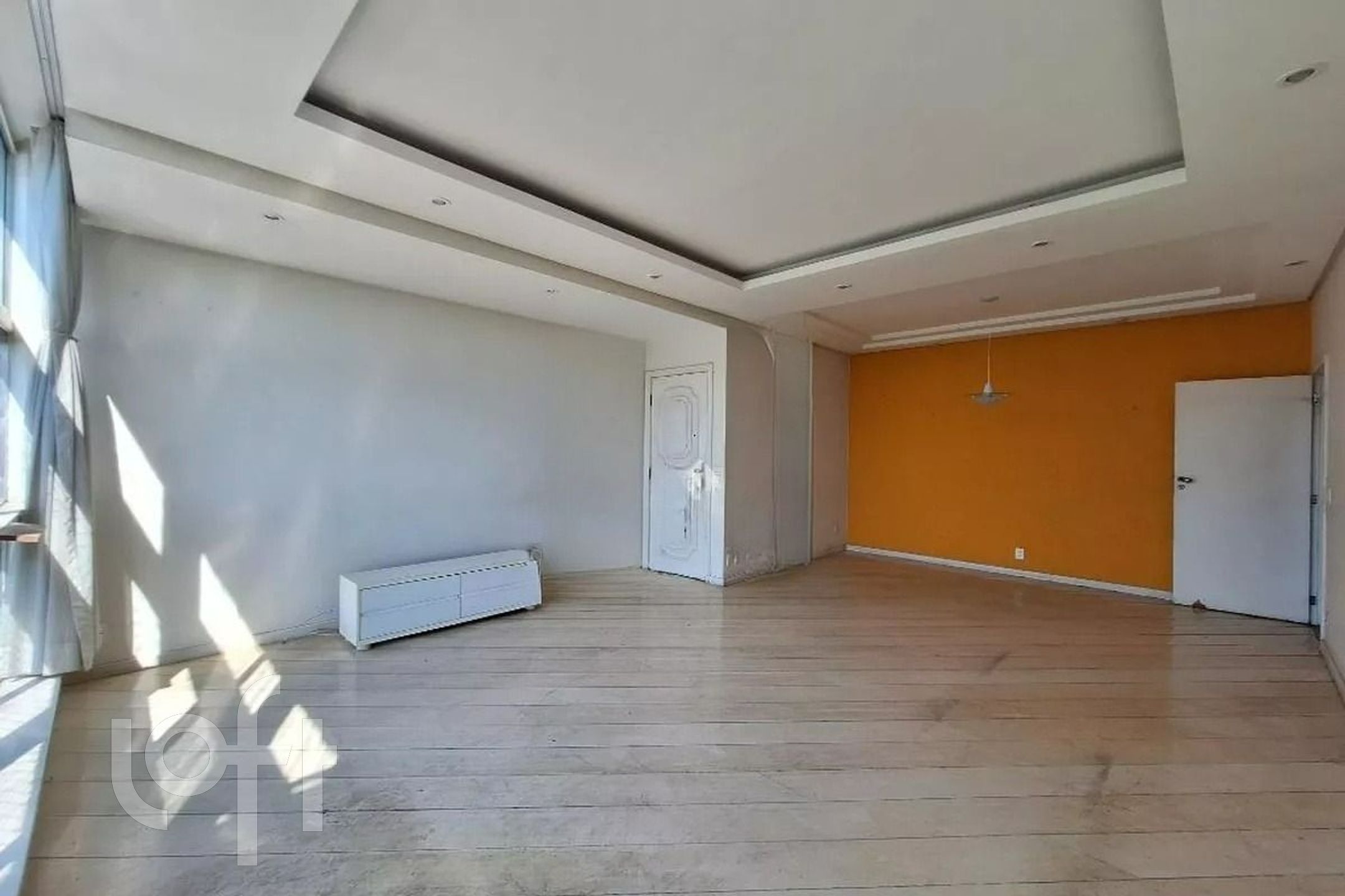 Apartamento à venda com 3 quartos, 136m² - Foto 2