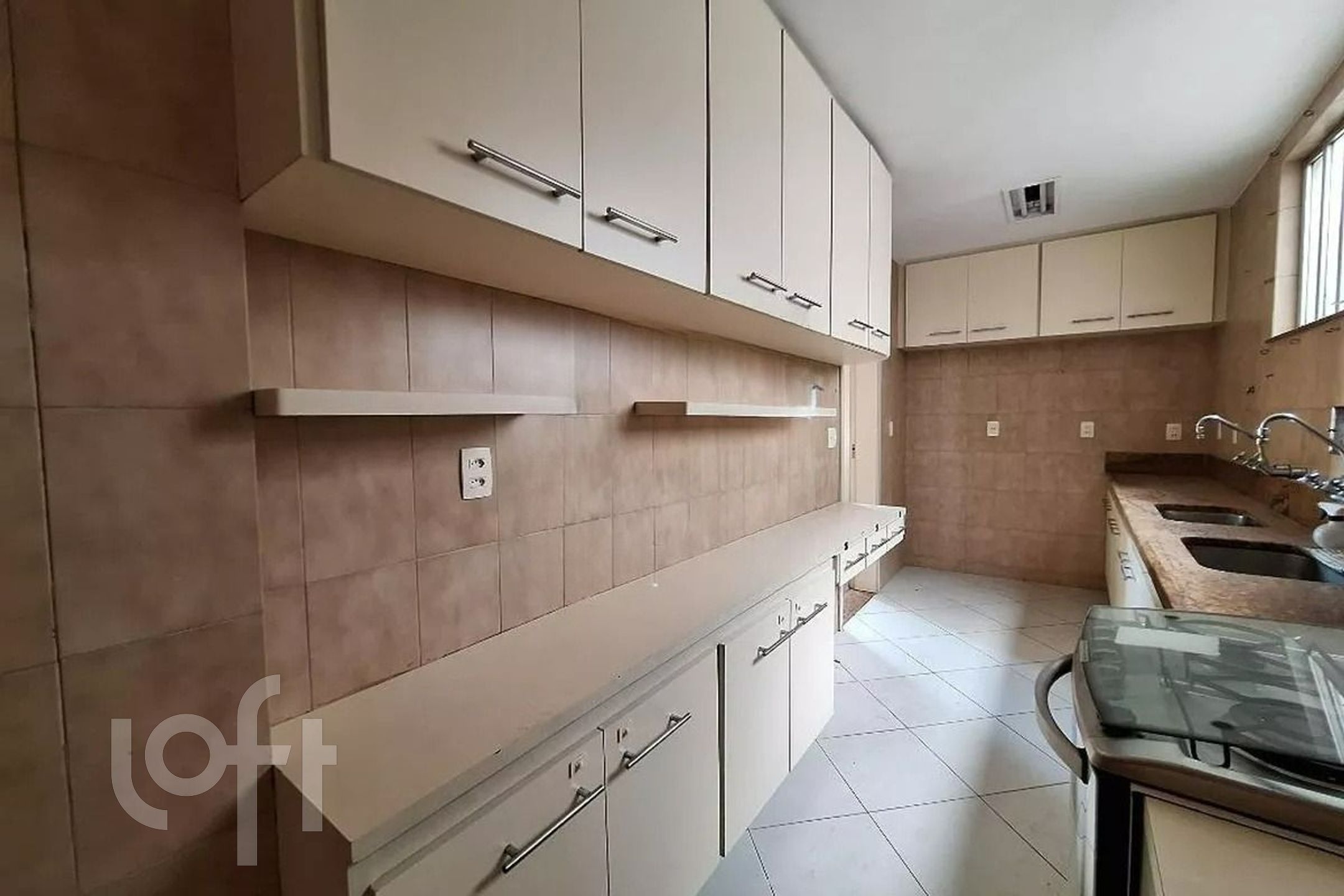 Apartamento à venda com 3 quartos, 136m² - Foto 3