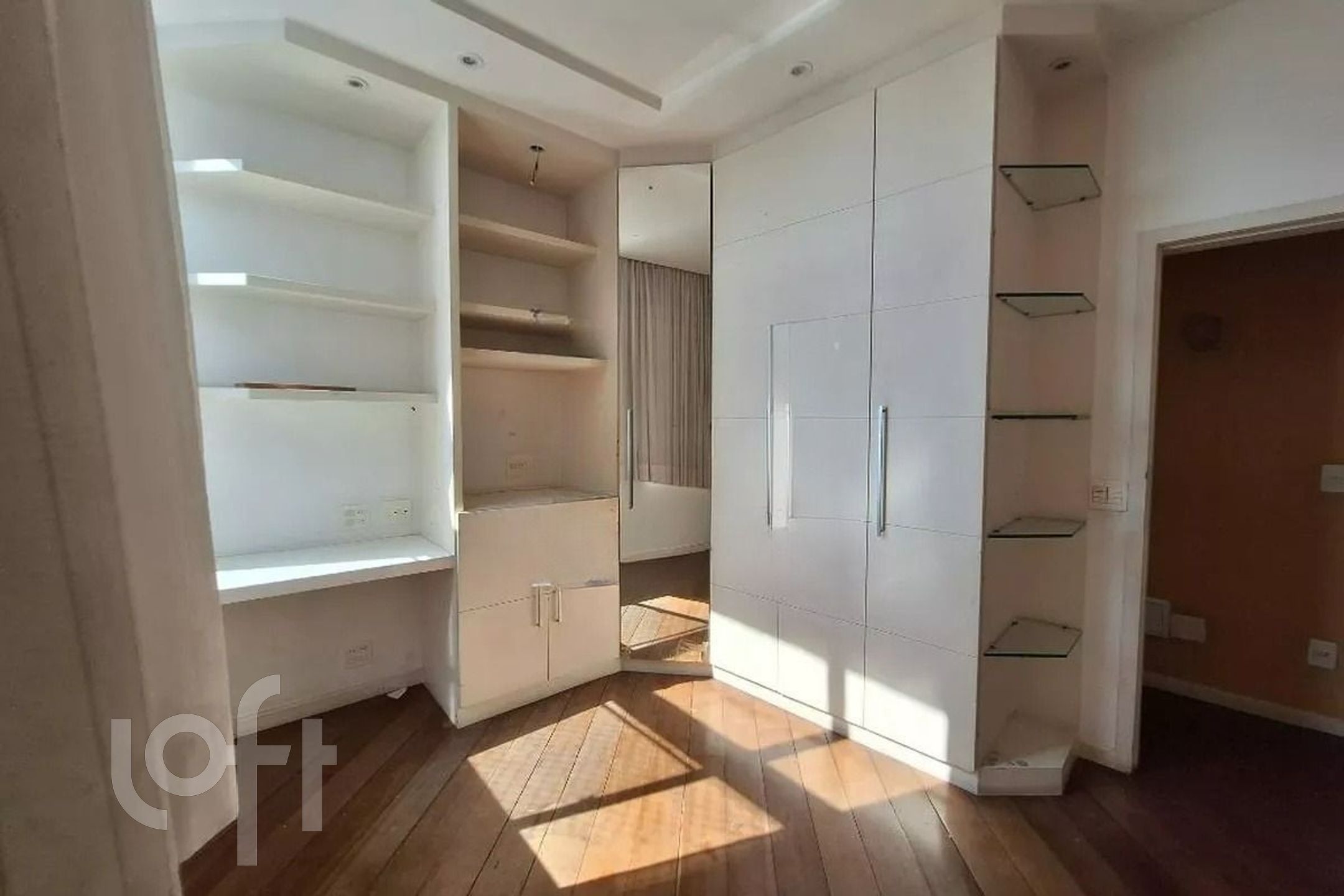 Apartamento à venda com 3 quartos, 136m² - Foto 7