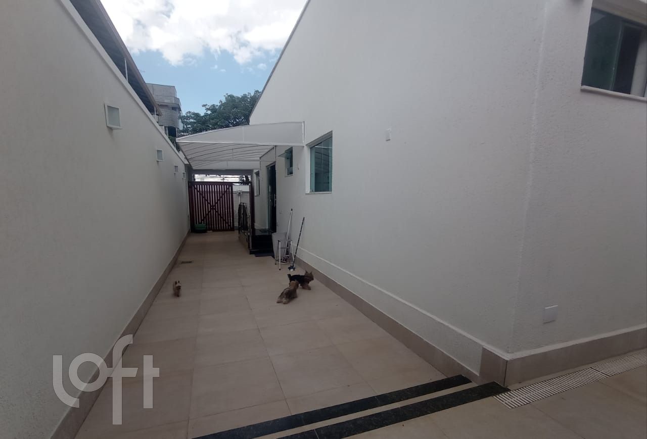 Casa à venda com 5 quartos, 290m² - Foto 19