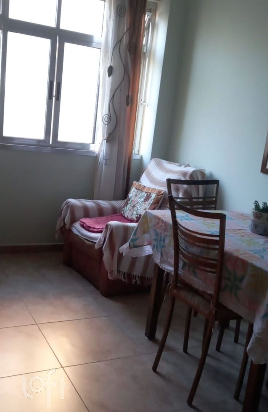 Apartamento à venda com 1 quarto, 51m² - Foto 4