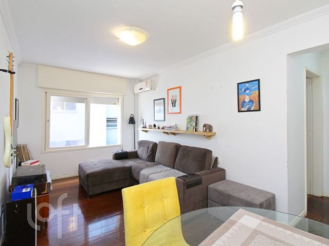 Apartamento com 70m², 2 dormitórios, 1 vaga, Higienópolis em Porto Alegre