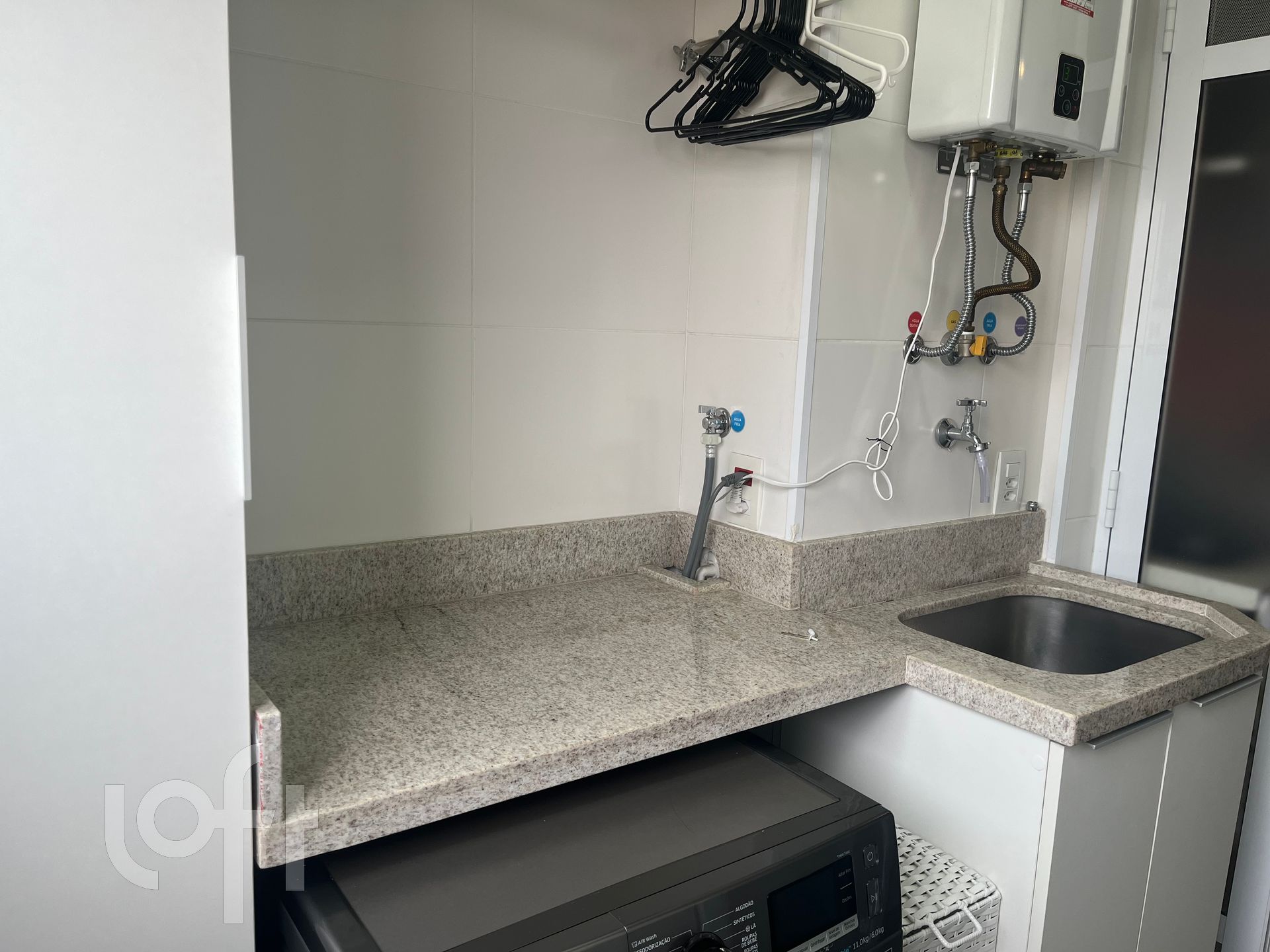 Apartamento à venda com 2 quartos, 67m² - Foto 11