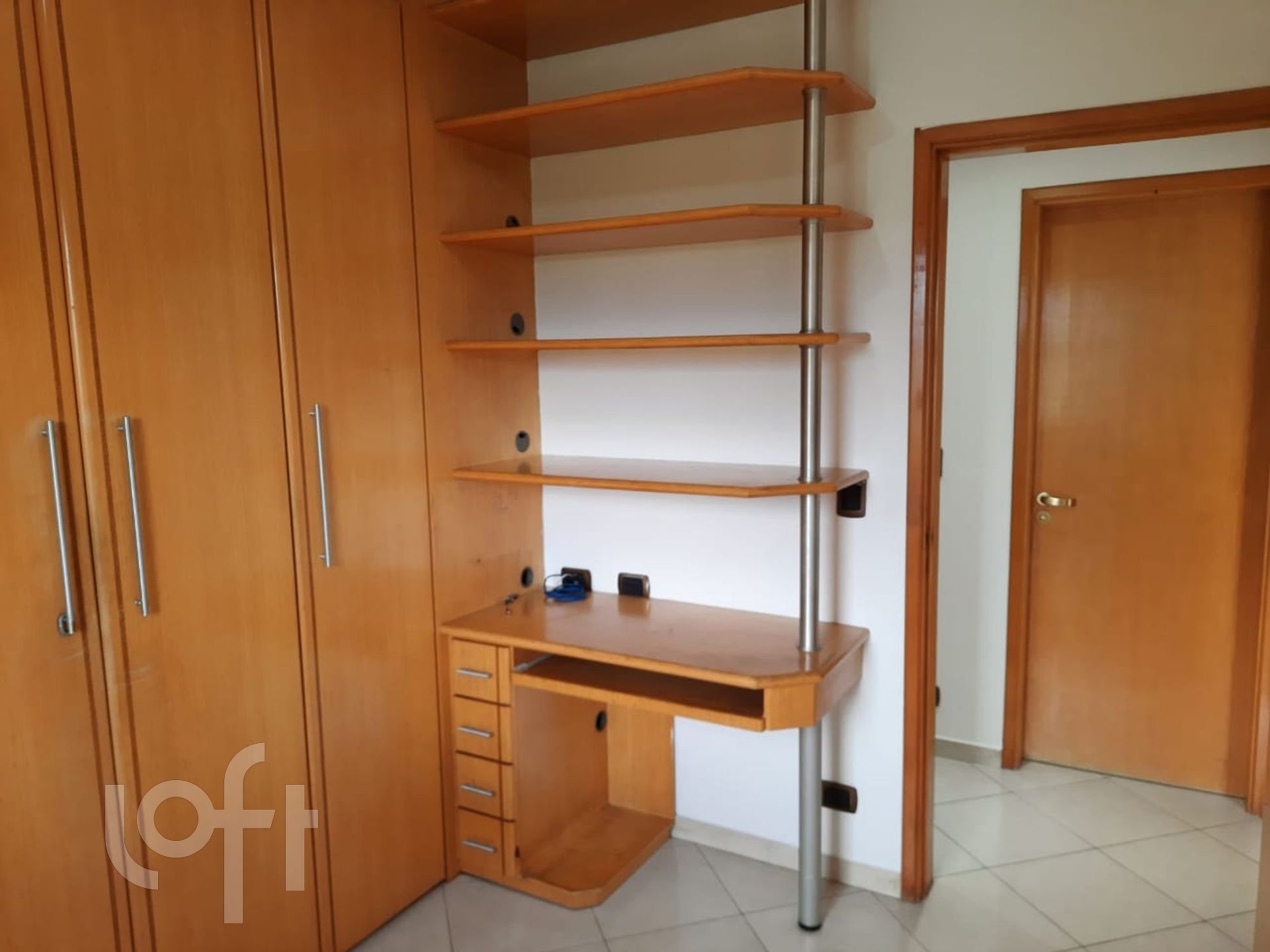 Apartamento à venda com 3 quartos, 80m² - Foto 4