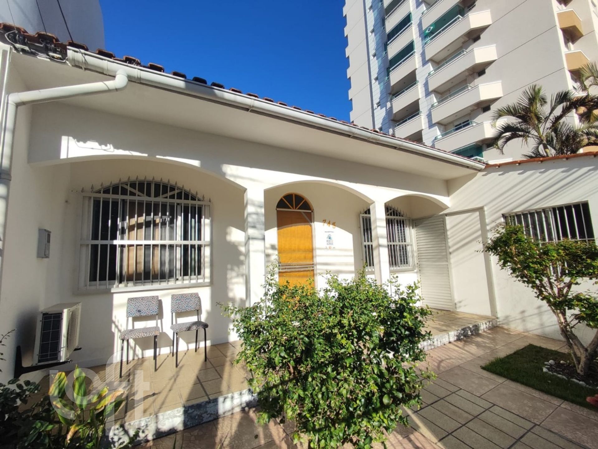 Casa à venda em Barreiros com 165 m², 3 quartos, 1 suíte, 3 vagas
