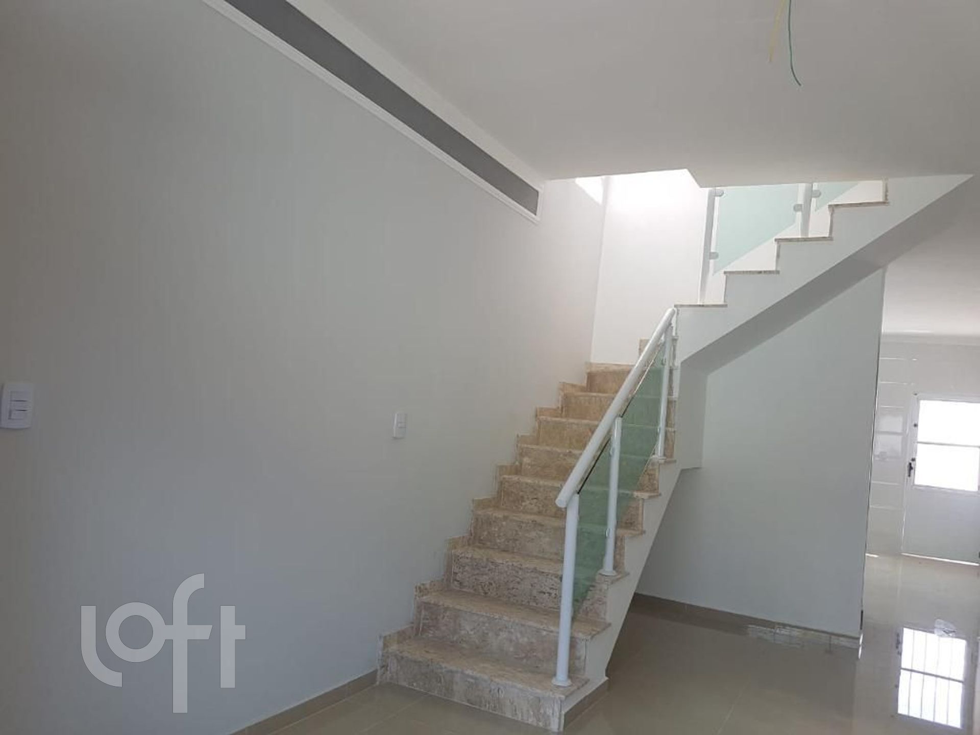 Casa à venda com 3 quartos, 145m² - Foto 3